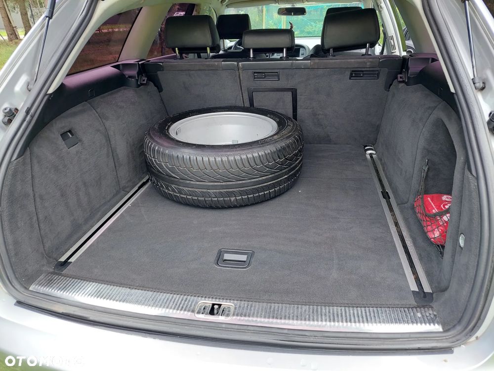 Audi A6 Avant 2.4 quattro - 10