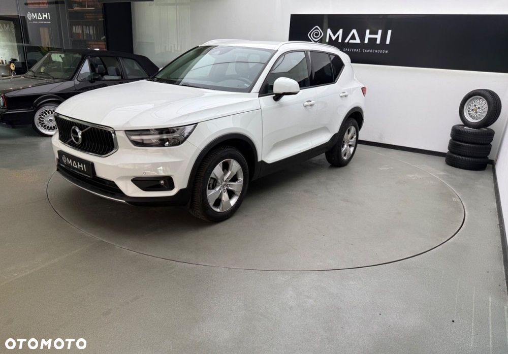 Volvo XC 40 T3 Momentum - 6