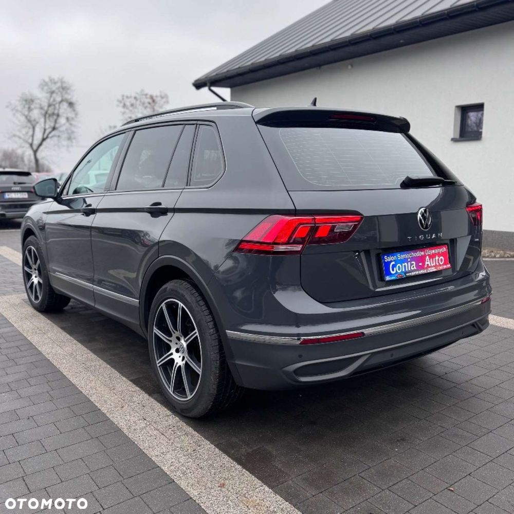 Volkswagen Tiguan - 6