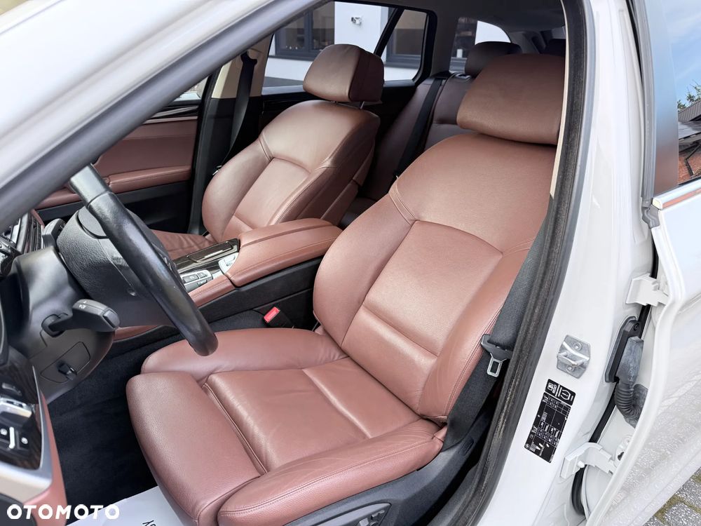 BMW Seria 5 520d - 10