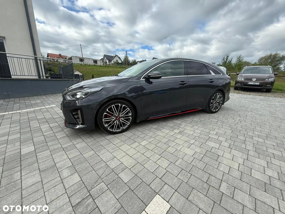 Kia ProCeed 1.6 T-GDI GT DCT - 16
