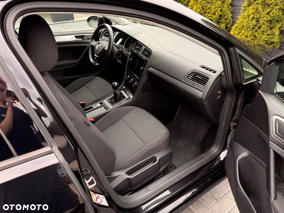 Volkswagen Golf 1.0 TSI BMT Trendline - 10