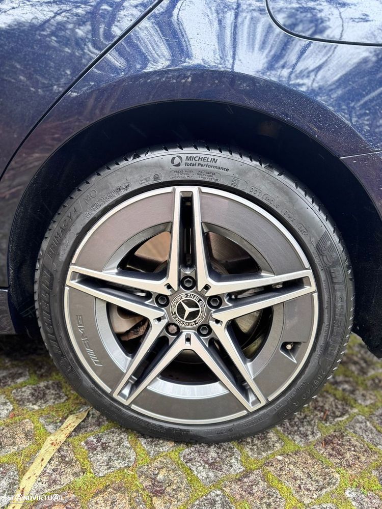 Mercedes-Benz C 300 e Avantgarde - 38