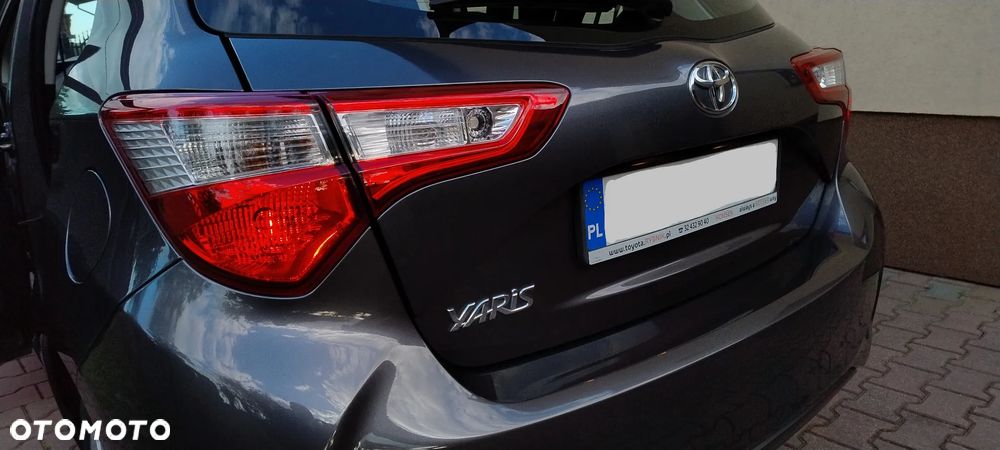 Toyota Yaris 1.0 Active EU6 - 13