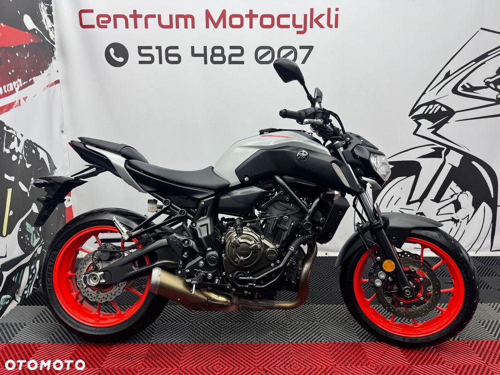 Yamaha MT - 2