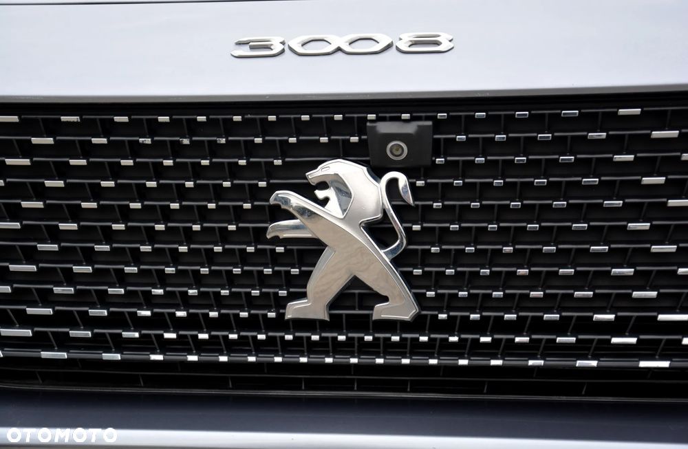 Peugeot 3008 1.6 PureTech HYbrid4 GT Line S&S EAT8 - 8