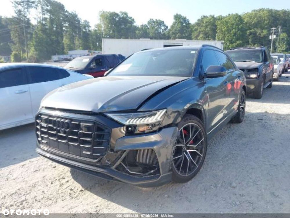 Audi Q8 - 2