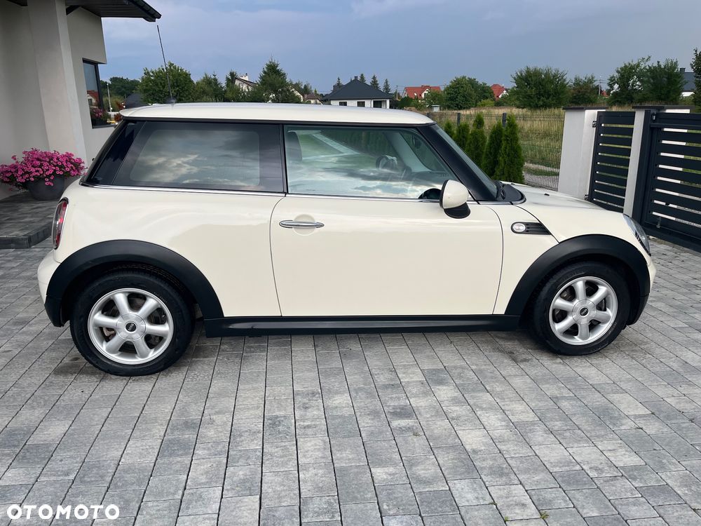 MINI ONE - 19