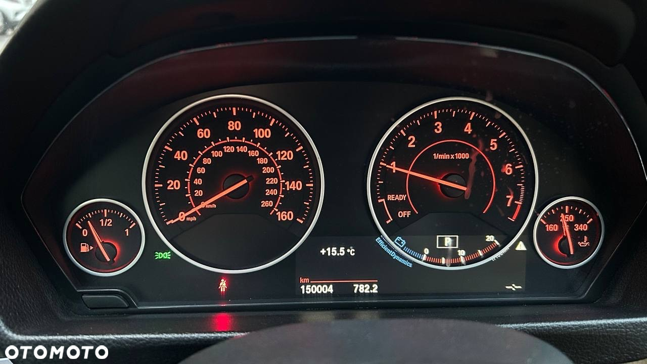 BMW Seria 3 330i Luxury Line sport - 16
