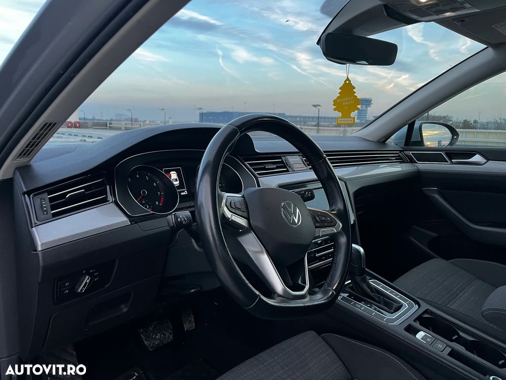 Volkswagen Passat - 16