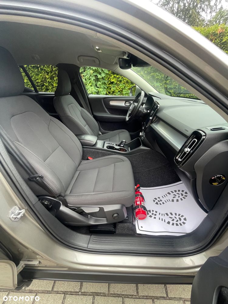 Volvo XC 40 D3 Momentum Pro - 23
