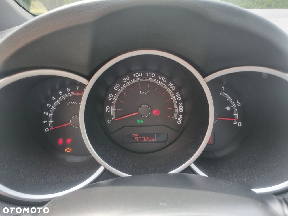 Kia Venga 1.6 CVVT Dream Team Edition - 14