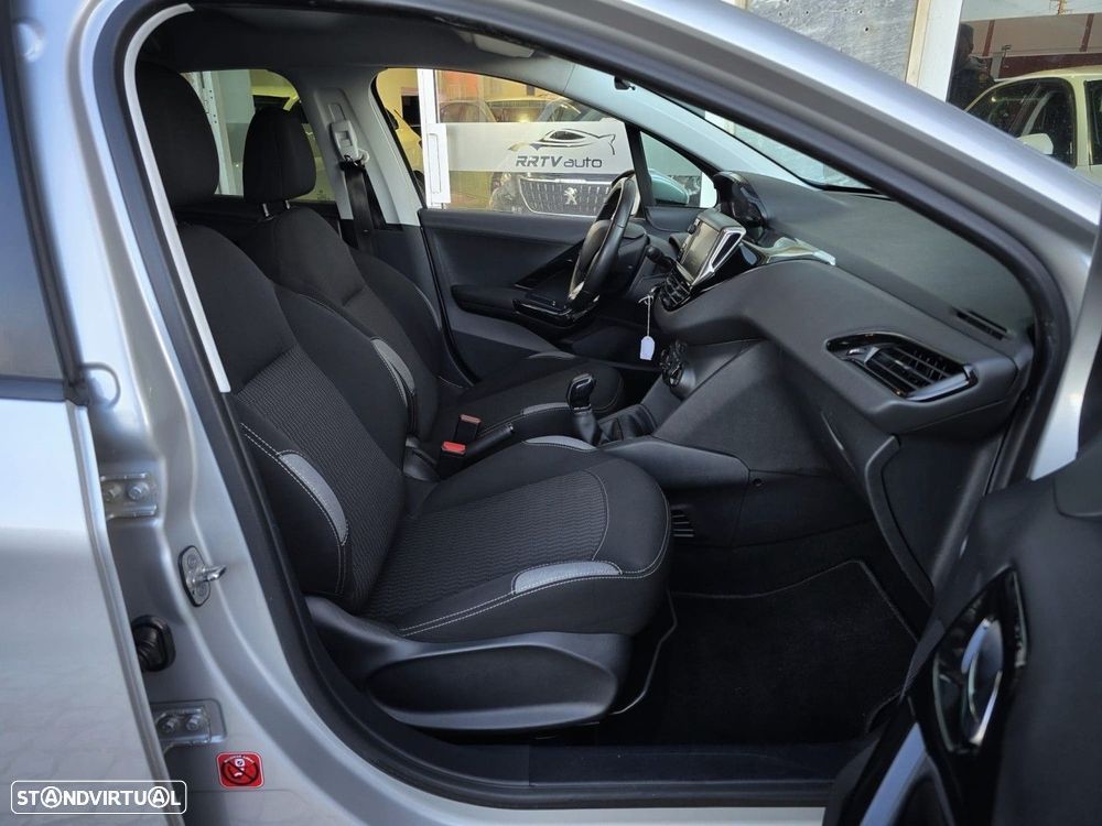 Peugeot 208 1.6 BlueHDi Style - 15
