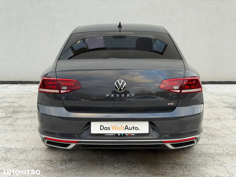 Volkswagen Passat 2.0 TDI DSG Highline - 5