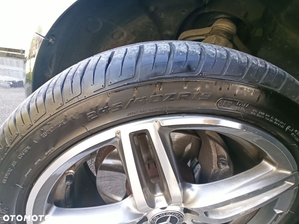 Mercedes-Benz Klasa E - 24