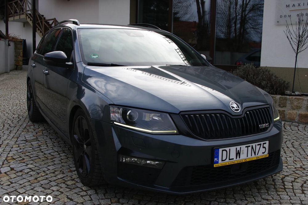 Skoda Octavia 2.0 TDI RS DSG - 2