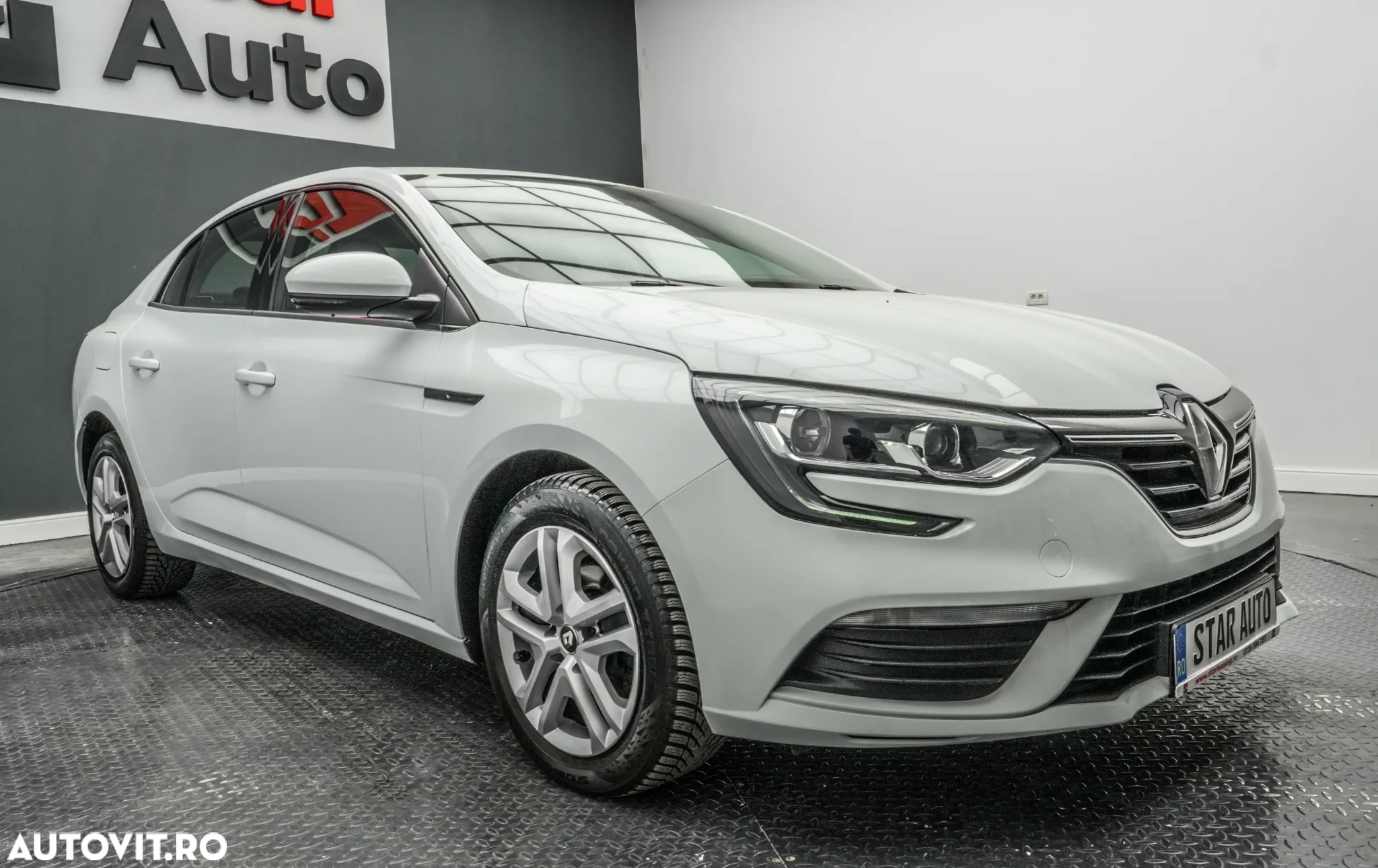 Renault Megane Blue dCi 116 Life - 3