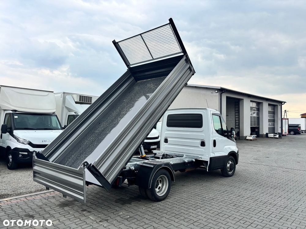 Iveco DAILY 65C15,65C17,65C18,70C15,70C17,70C18,72C15,72C17,72C18 - 15