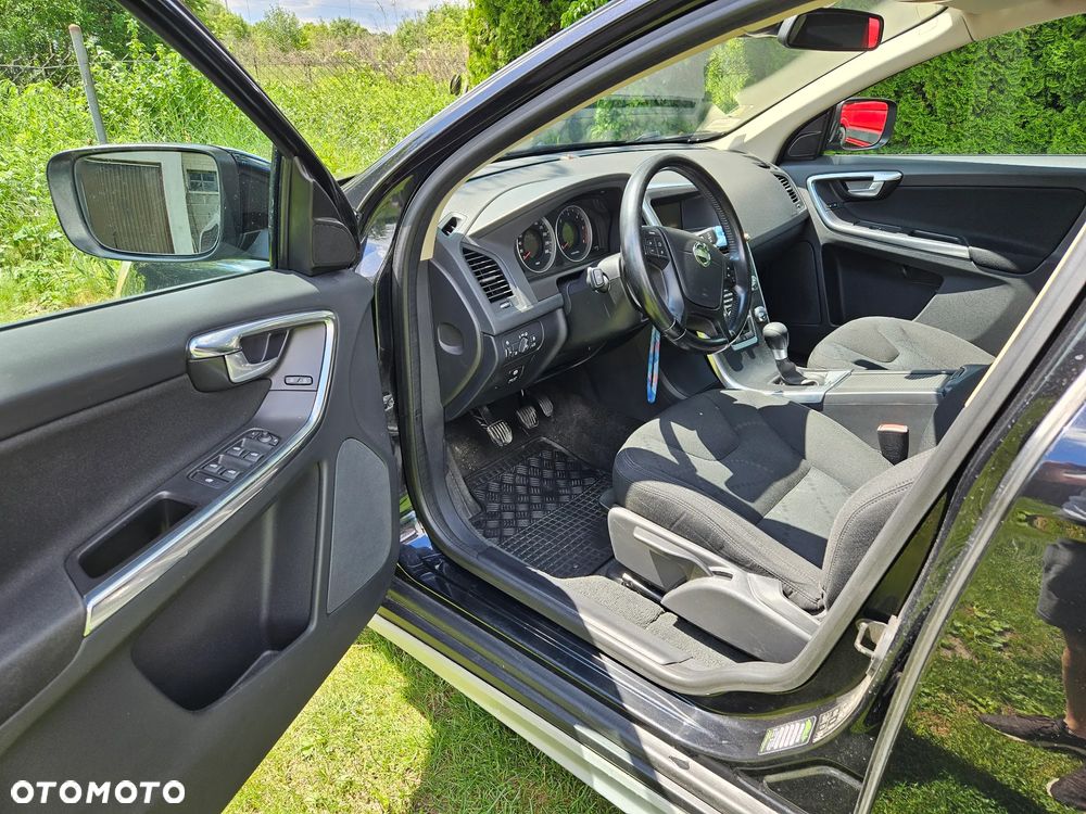 Volvo XC 60 D4 Base - 11