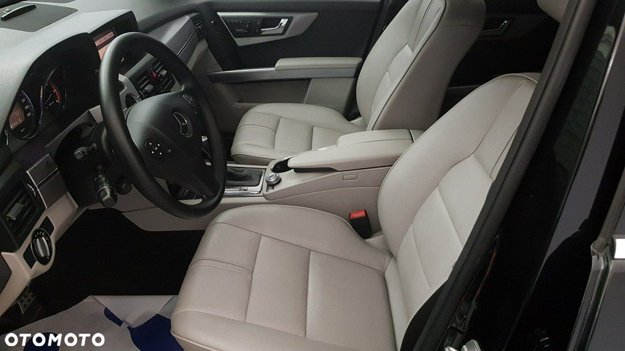 Mercedes-Benz GLK - 26
