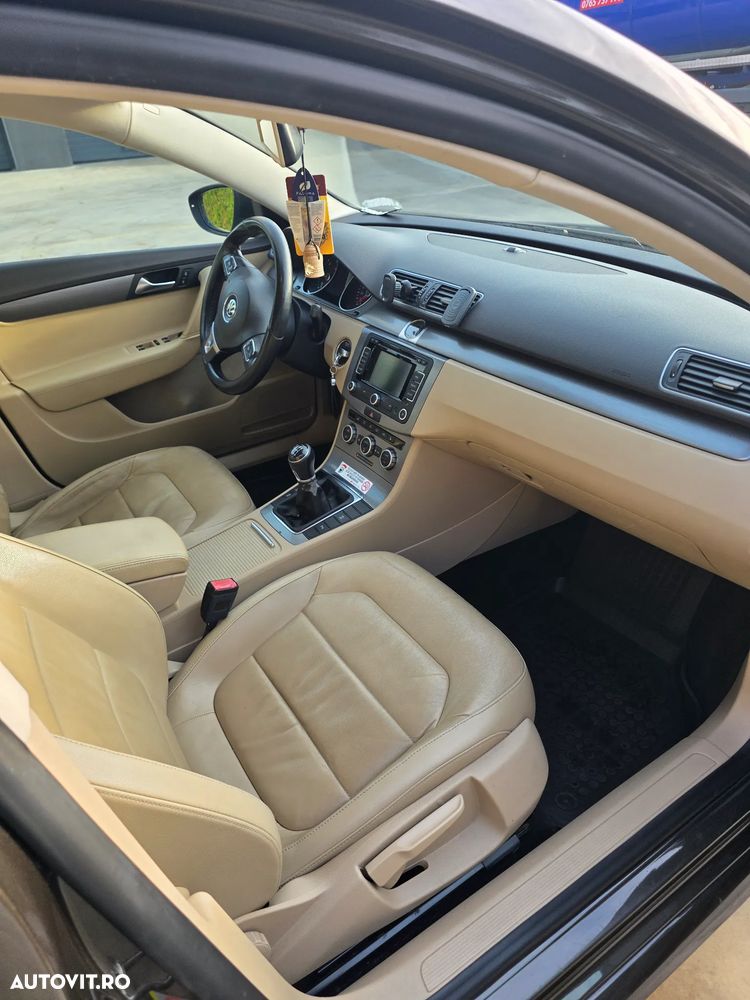 Volkswagen Passat 2013 photo 5
