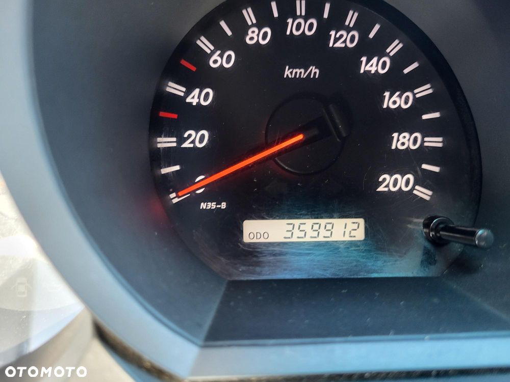 Toyota Hilux 3.0 D-4D Invincible - 23