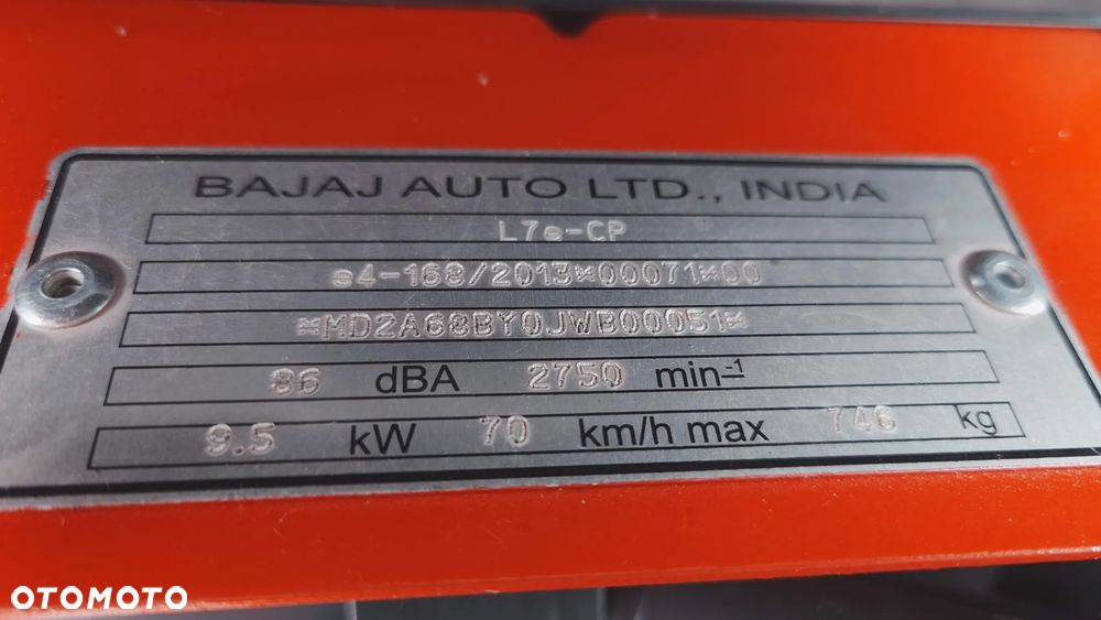 Bajaj Qute - 10