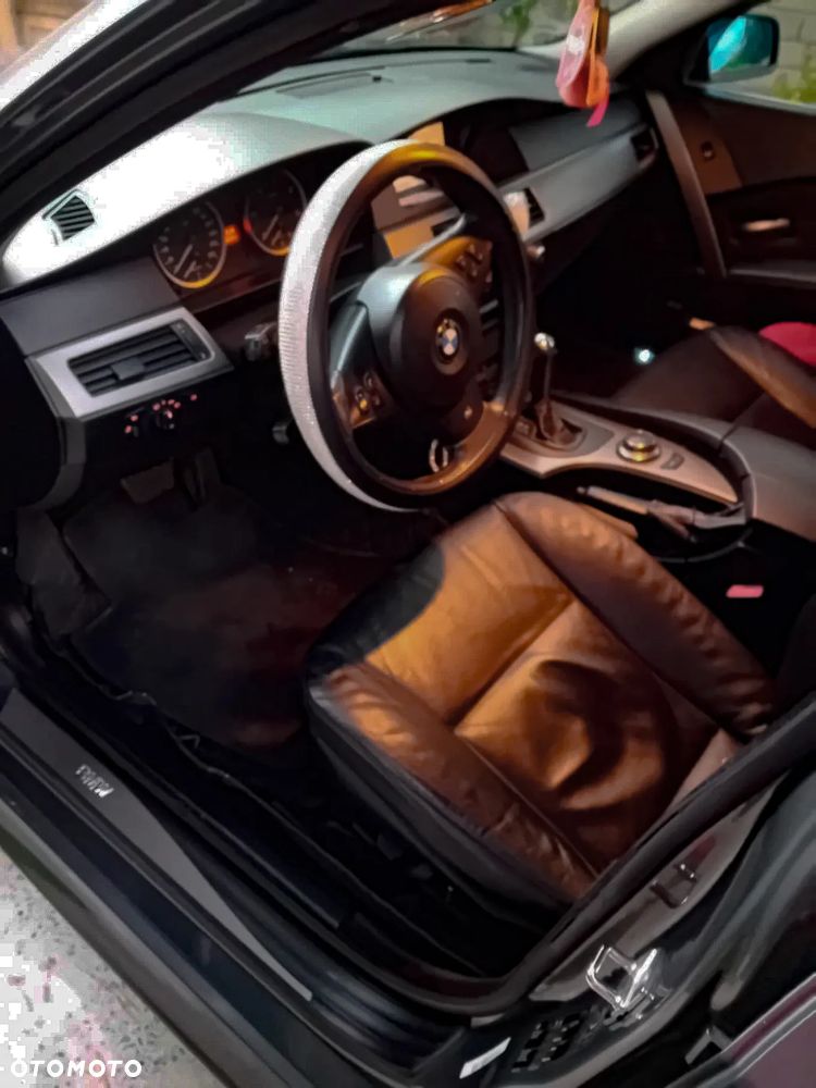 BMW Seria 5 - 12
