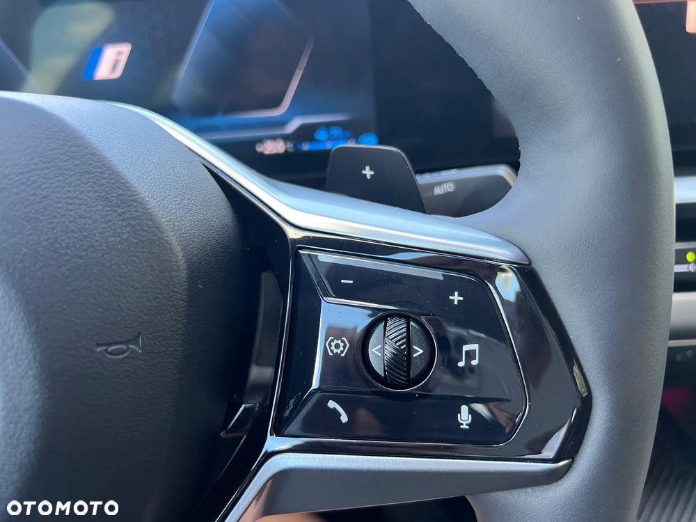 BMW Seria 5 530e PHEV - 30