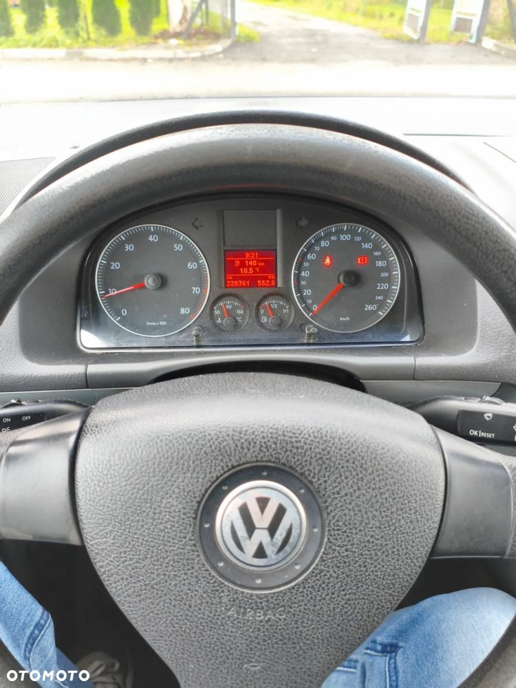 Volkswagen Touran 1.6 Trendline - 2