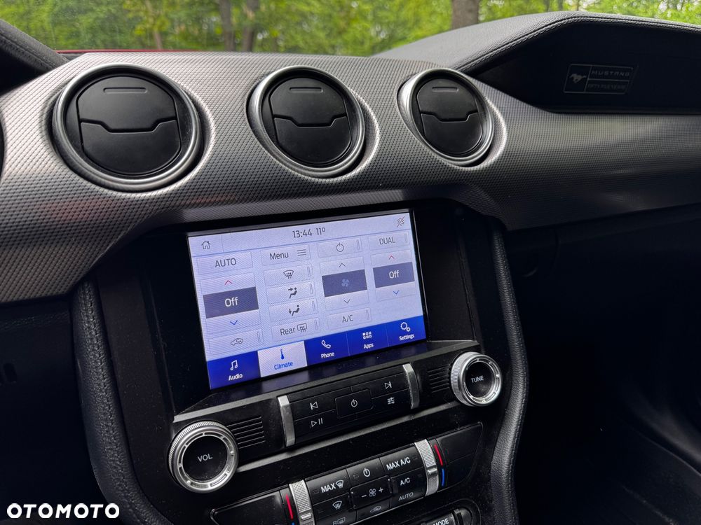 Ford Mustang - 29