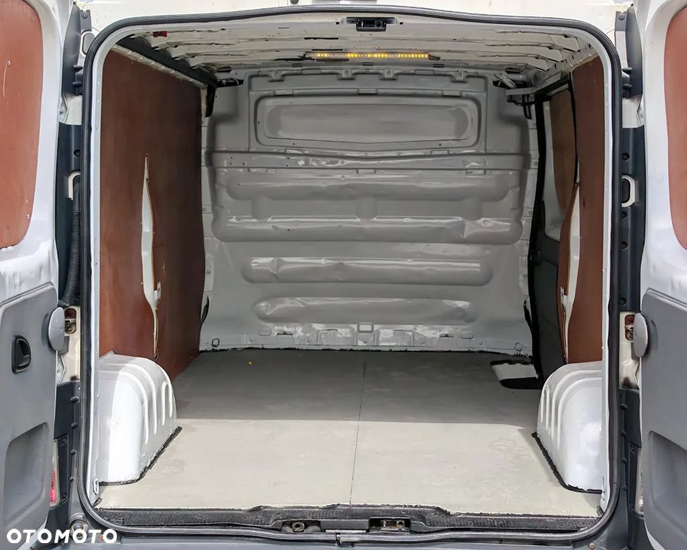 Renault Trafic - 12