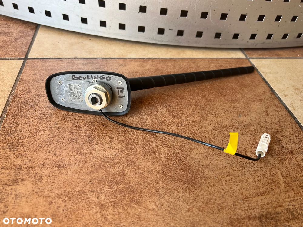 ANTENA GPS RADIA NAWIGACJI CITROEN BERLINGO III IV PEUGEOT PARTNER 2020 ROK - 2