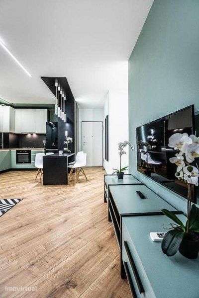 Apartamento T2 moderno com 2 casas de banho – 90 m² | Oeiras, Lisboa - Grande imagem: 2/8