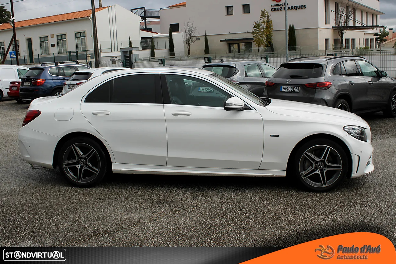 Mercedes-Benz C 300 de AMG Line - 4