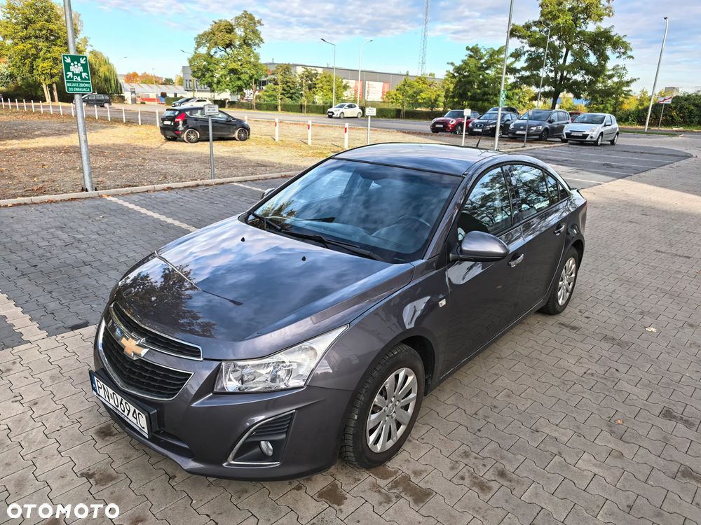 Chevrolet Cruze 1.6 - 21