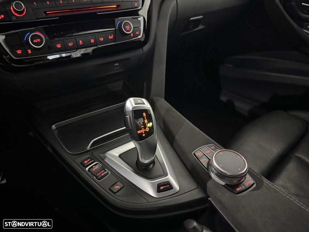 BMW 330 e iPerformance Pack M - 15