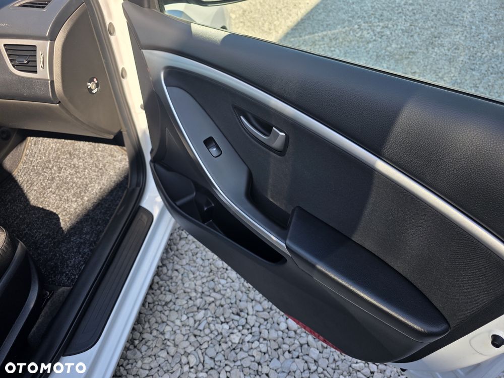 Hyundai i30 1.4 Advantage - 15