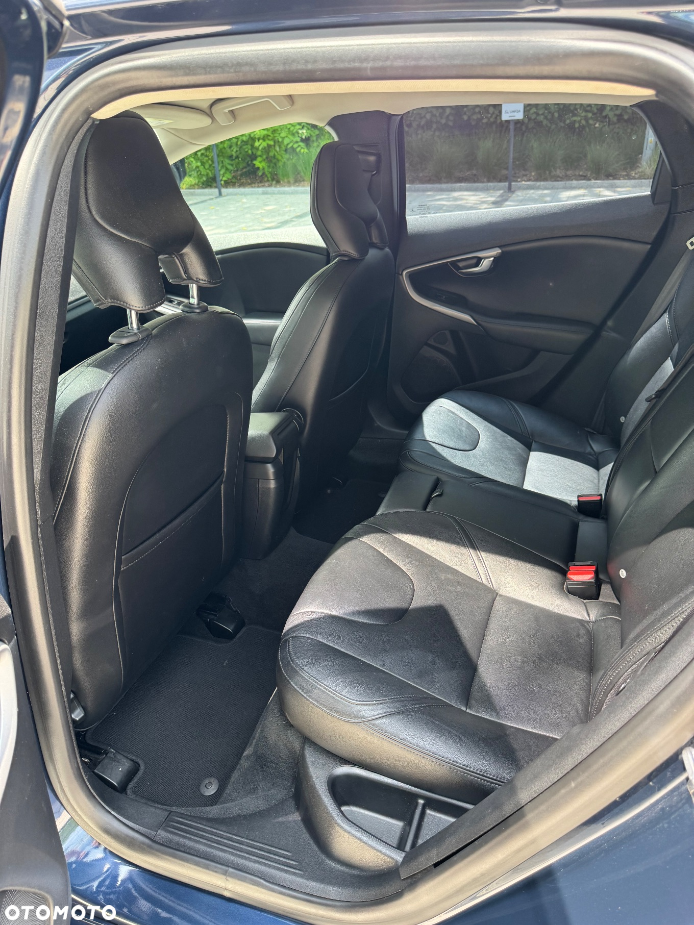 Volvo V40 D2 Momentum - 16