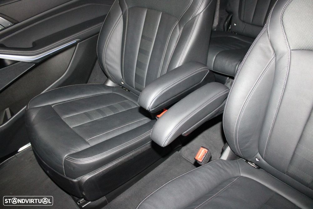 BMW X7 40 d xDrive Pack M — fotografia 49