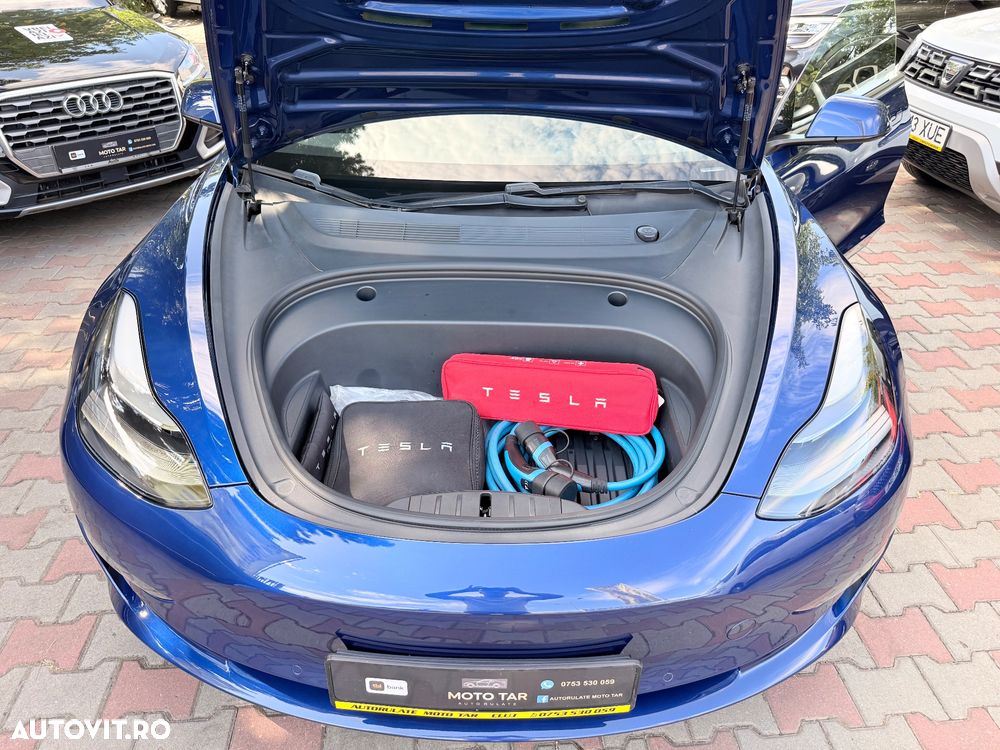 Tesla Model 3 - 21