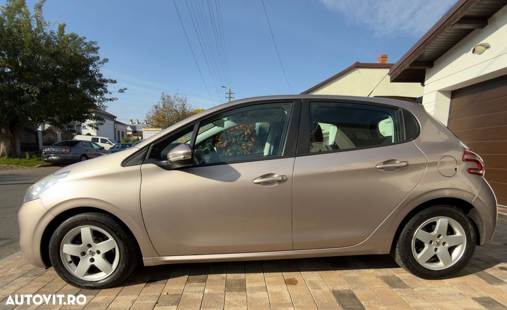 Peugeot 208 e-HDi 92 Stop&Start Active - 4