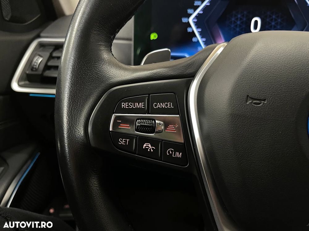 BMW Seria 3 320e AT PHEV - 29