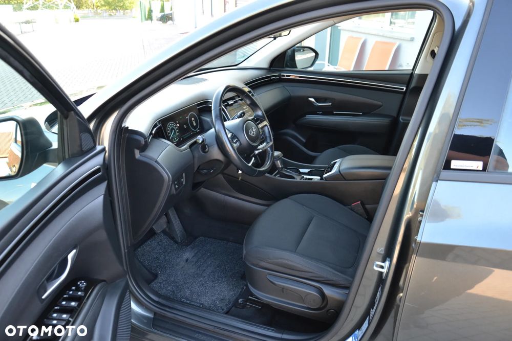 Hyundai Tucson 1.6 CRDi 48V-Hybrid 2WD DCT Select - 17