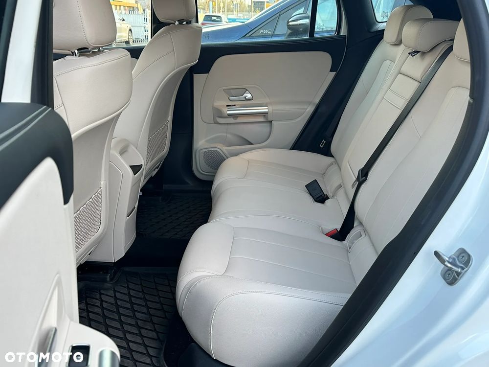 Mercedes-Benz EQA 250 66.5kWh Progressive - 13