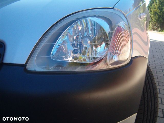 Toyota Yaris - 28