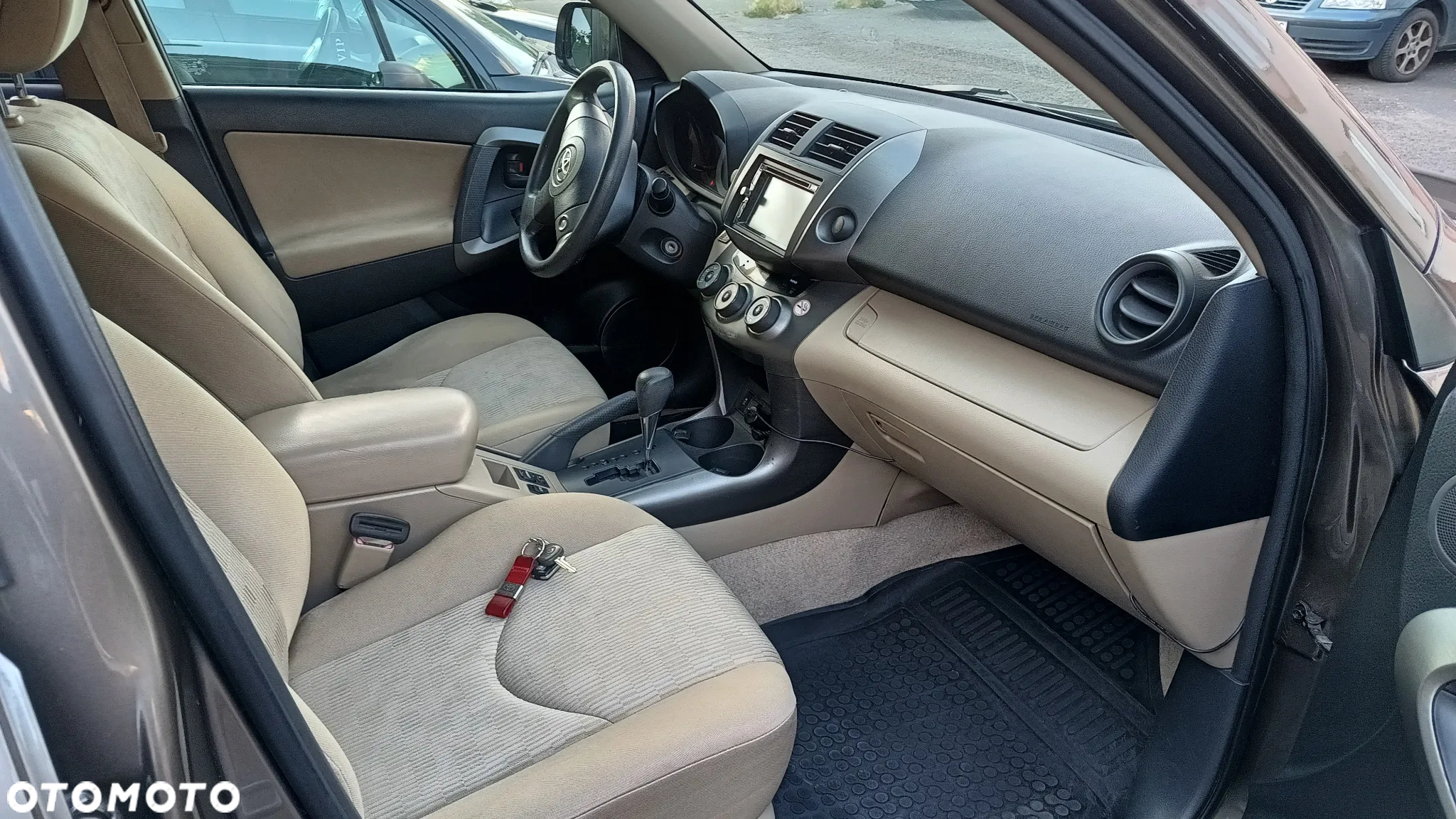 Toyota RAV4 - 20