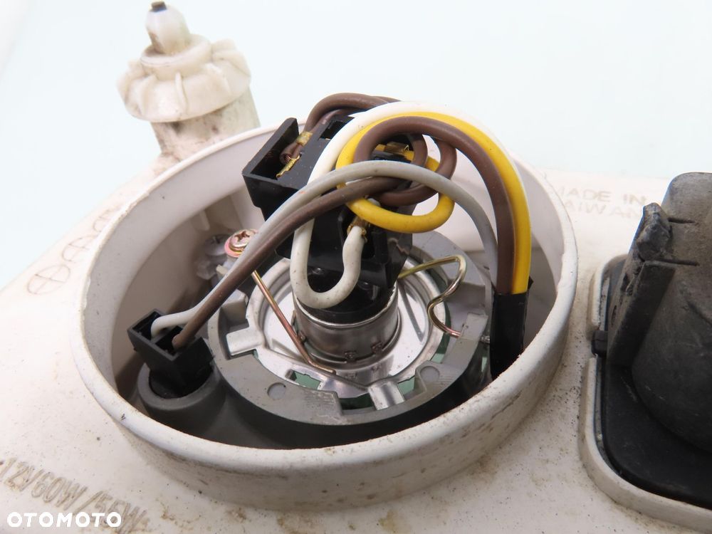 LAMPA PRAWA PRZEDNIA SKODA OCTAVIA I - 3