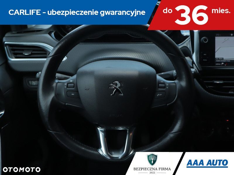 Peugeot 208 - 18