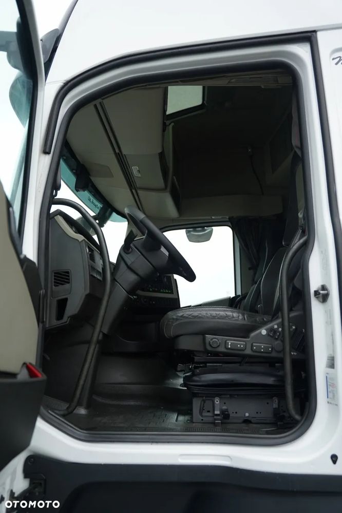 Volvo FH 460 / LOWDECK / MEGA / I-SHIFT / EURO 6 - 24